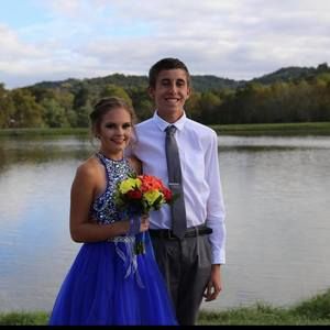 Meet your Posher, Madi